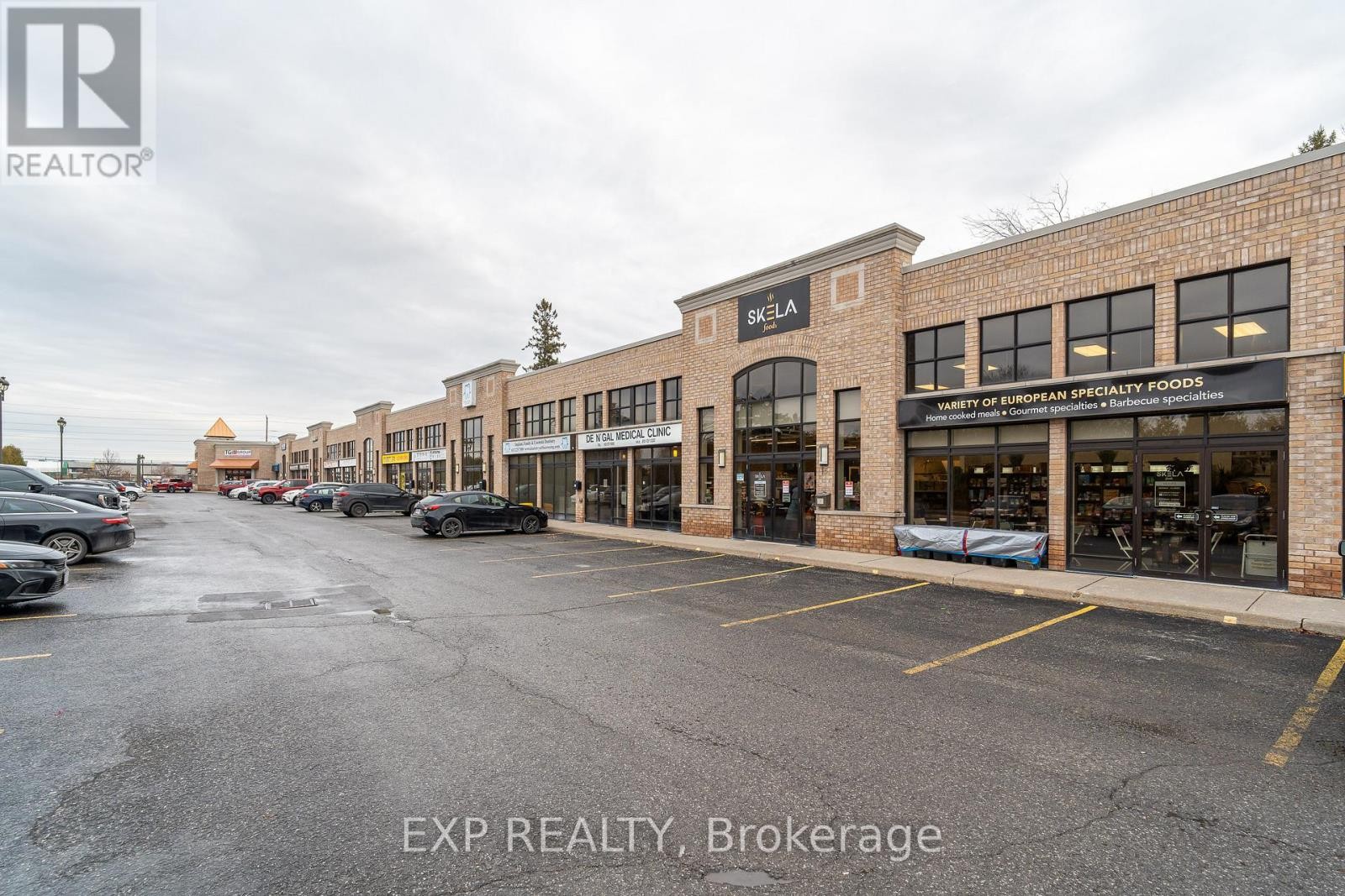 












115-116 - 1884 MERIVALE ROAD

,
Ottawa,




Ontario
K2G1E6

