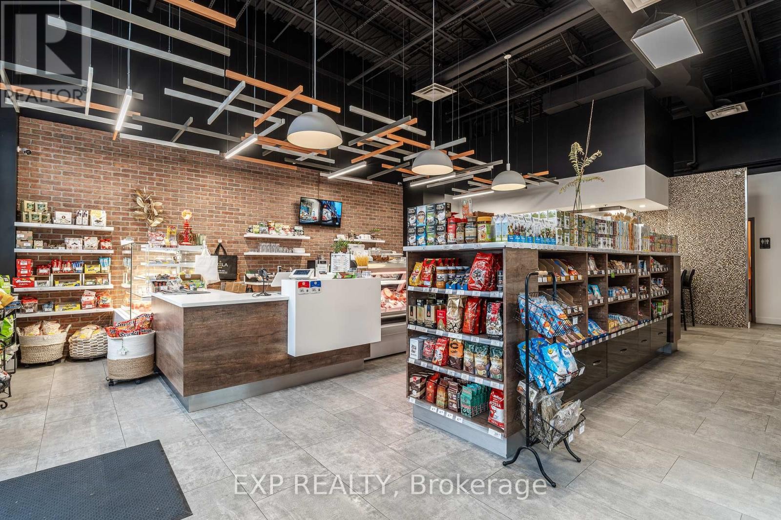 












115-116 - 1884 MERIVALE ROAD

,
Ottawa,




Ontario
K2G1E6

