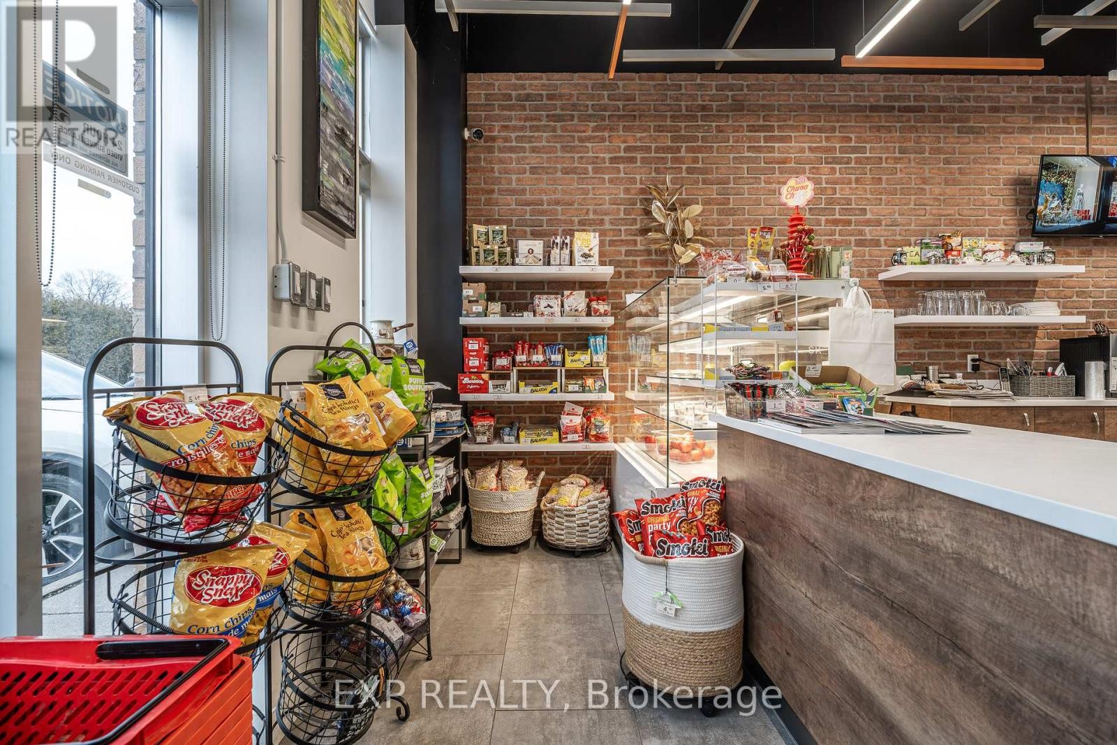 












115-116 - 1884 MERIVALE ROAD

,
Ottawa,




Ontario
K2G1E6

