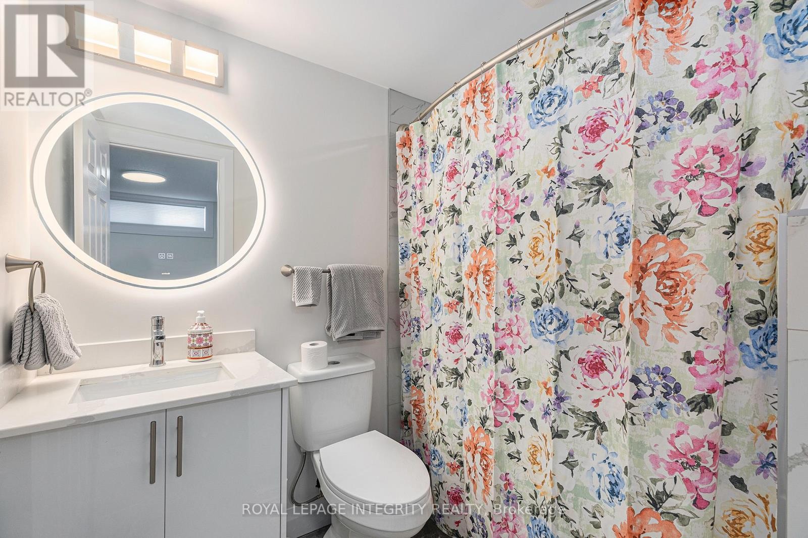 












B - 19 SHERRY LANE

,
Ottawa,




Ontario
K2G3L4

