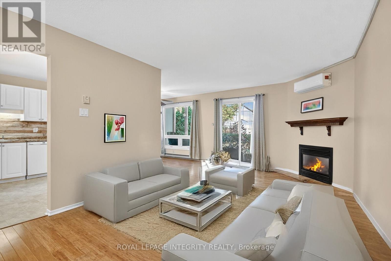 












A - 214 EQUESTRIAN DRIVE N

,
Ottawa,




Ontario
K2M1E2

