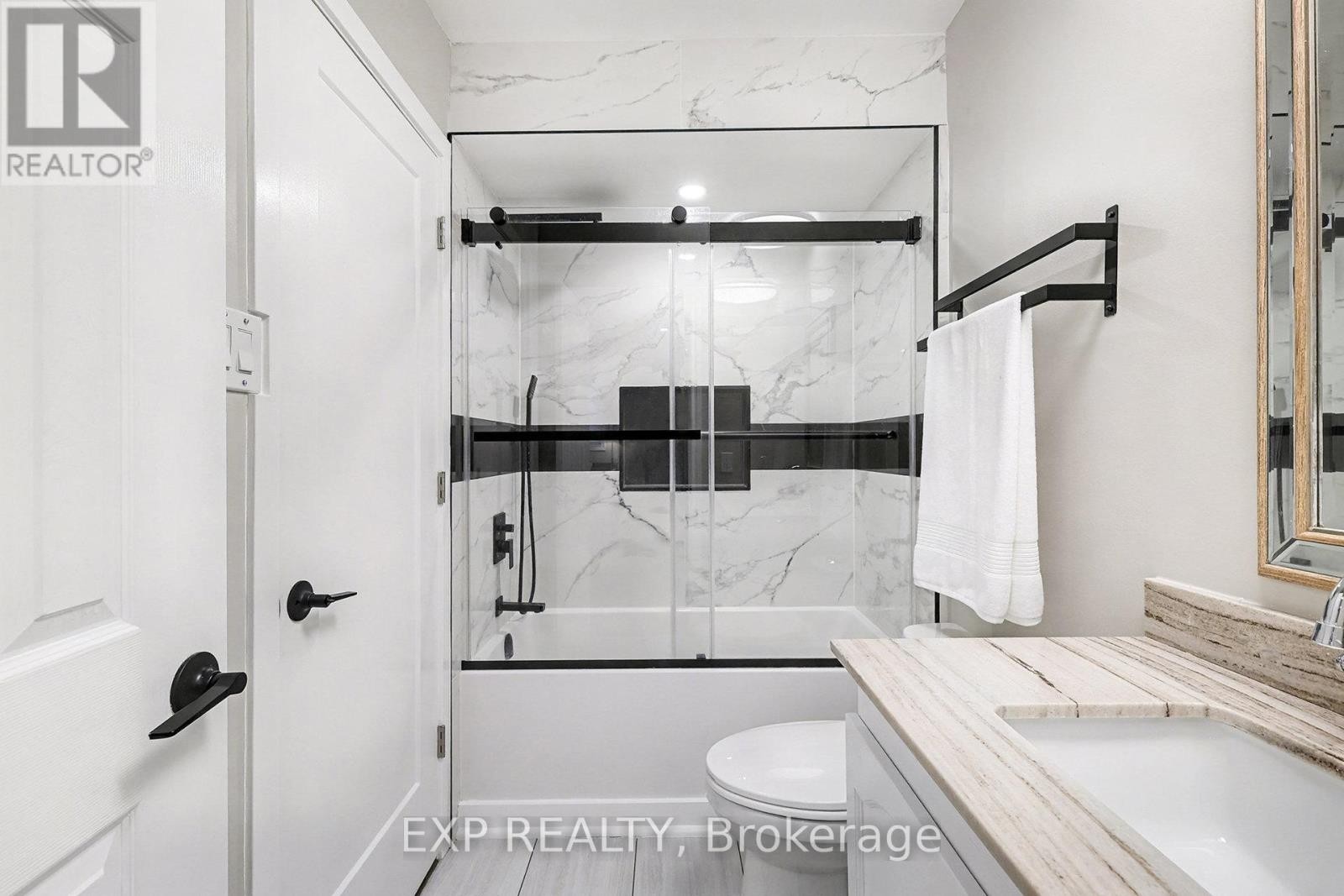 












23 MCCURDY DRIVE

,
Ottawa,




Ontario
K2L2W7

