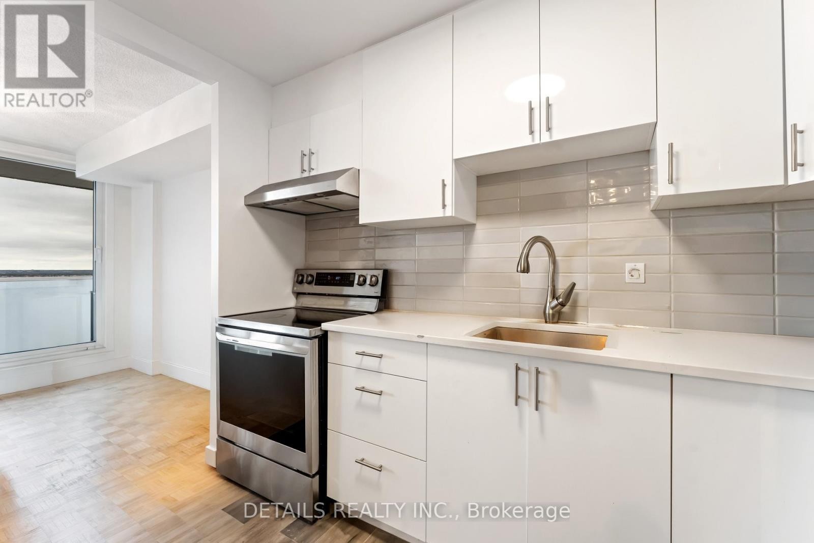 












1910 - 265 POULIN AVENUE

,
Ottawa,




Ontario
K2B7Y8

