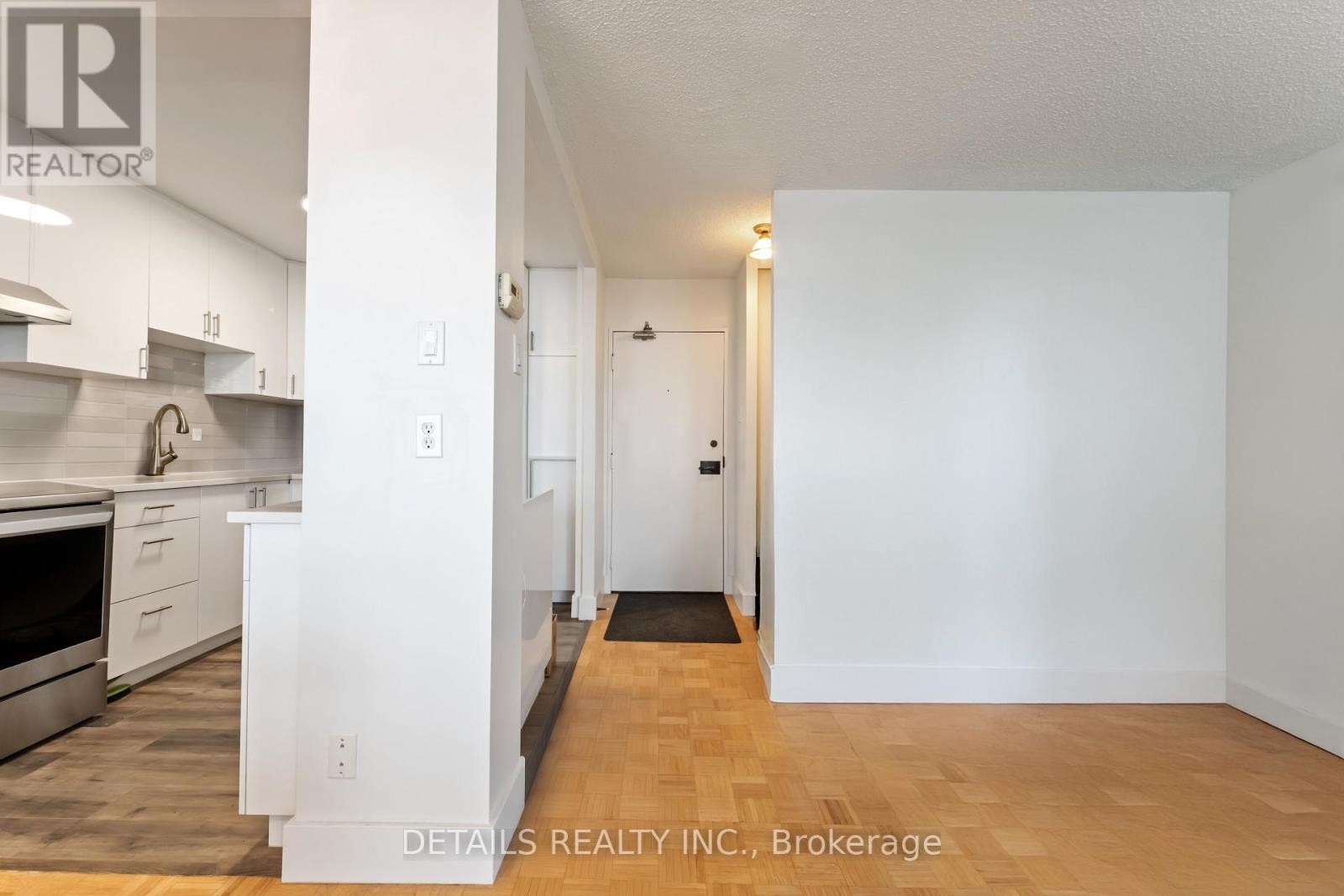 












1910 - 265 POULIN AVENUE

,
Ottawa,




Ontario
K2B7Y8

