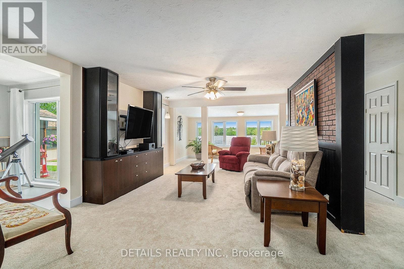 












899 CONCESSION 1 ROAD

,
Alfred and Plantagenet,




Ontario
K0B1L0

