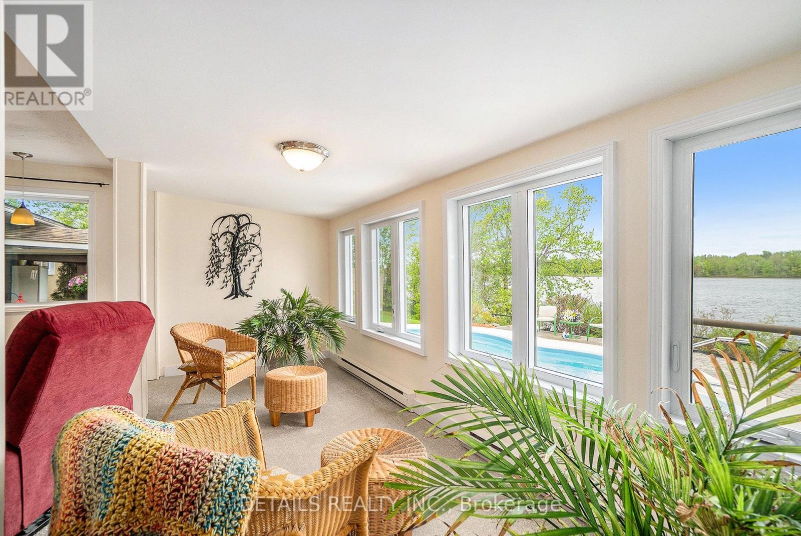 












899 CONCESSION 1 ROAD

,
Alfred and Plantagenet,




Ontario
K0B1L0

