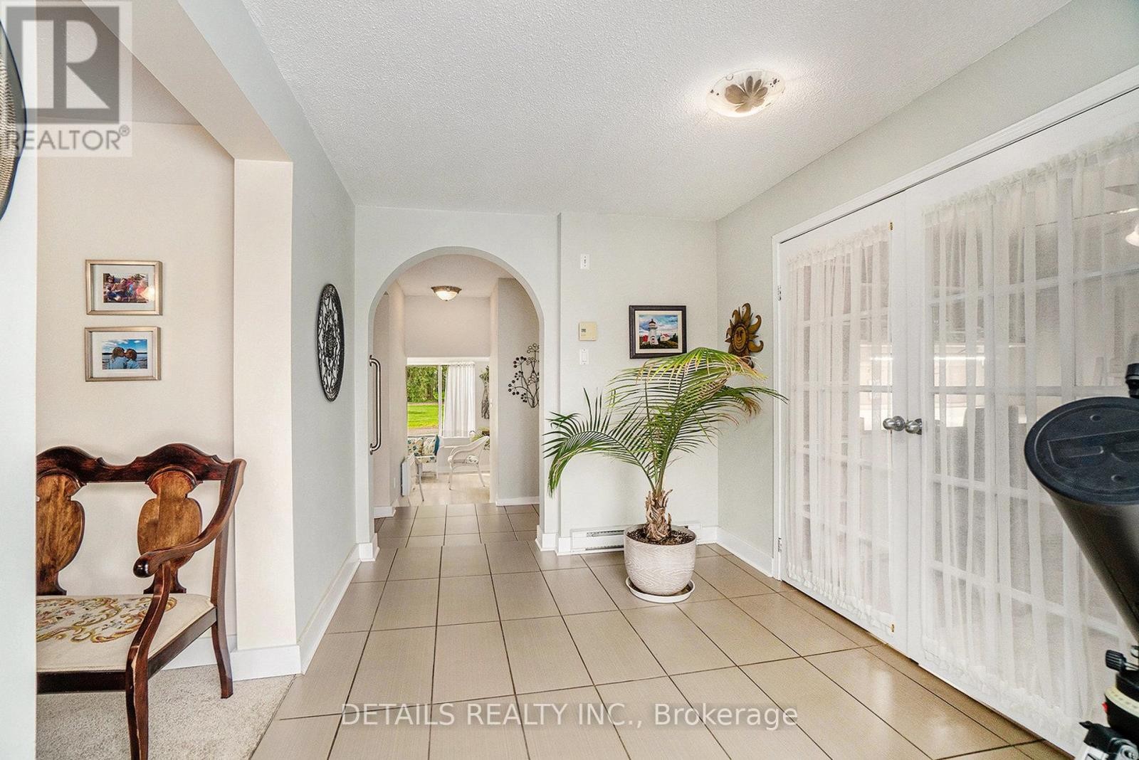 












899 CONCESSION 1 ROAD

,
Alfred and Plantagenet,




Ontario
K0B1L0

