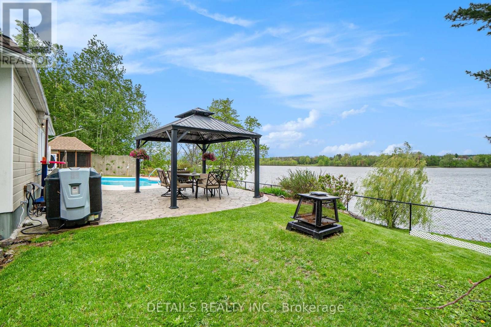 












899 CONCESSION 1 ROAD

,
Alfred and Plantagenet,




Ontario
K0B1L0

