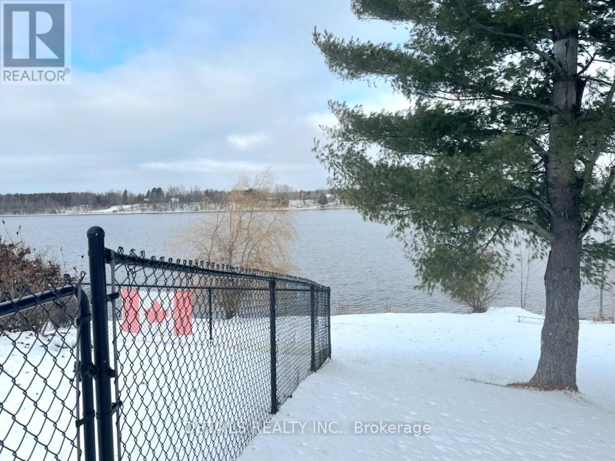 












899 CONCESSION 1 ROAD

,
Alfred and Plantagenet,




Ontario
K0B1L0

