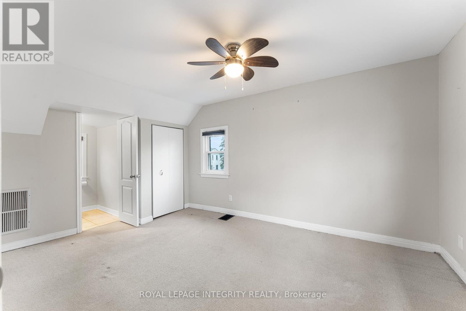 












166 PRINCE ALBERT STREET

,
Ottawa,




Ontario
K1K2A1

