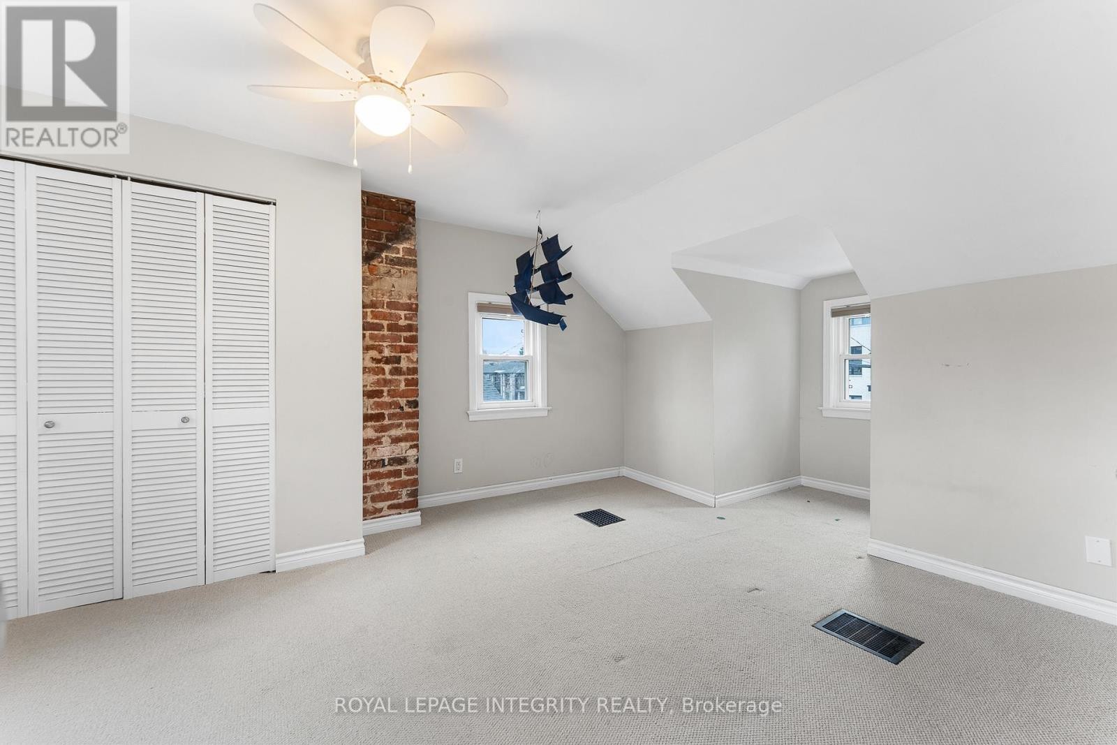 












166 PRINCE ALBERT STREET

,
Ottawa,




Ontario
K1K2A1

