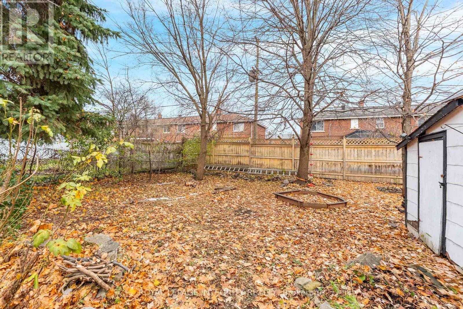 












166 PRINCE ALBERT STREET

,
Ottawa,




Ontario
K1K2A1

