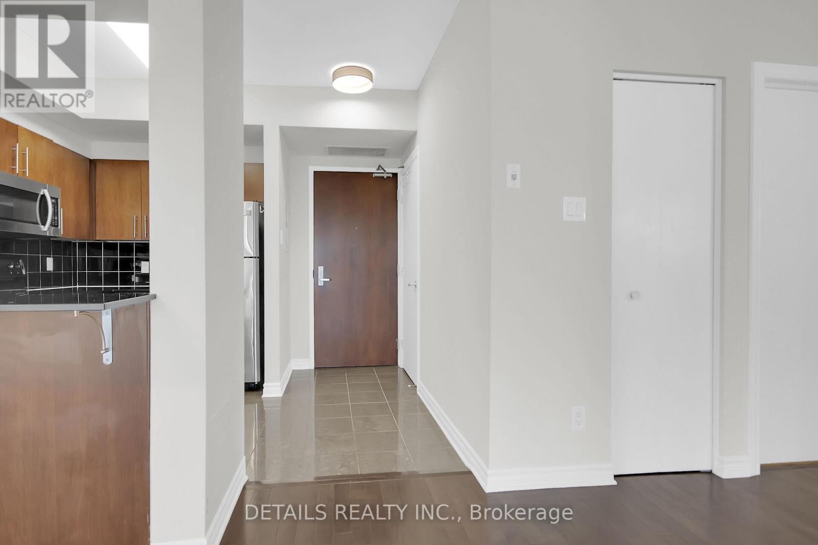 












1202 - 200 RIDEAU STREET

,
Ottawa,




Ontario
K1N5Y1

