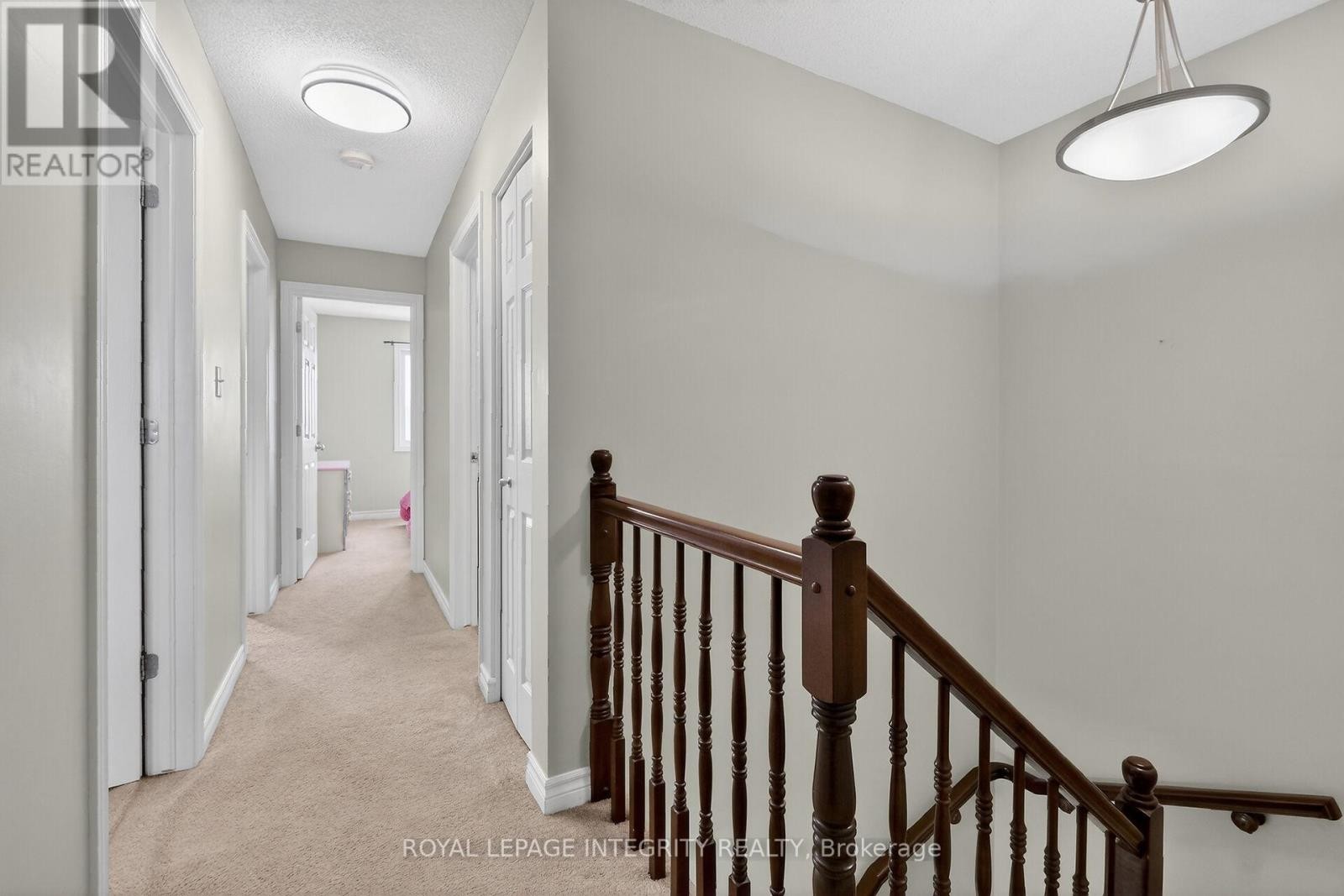 












281 STERLING AVENUE

,
Clarence-Rockland,




Ontario
K4K0H9

