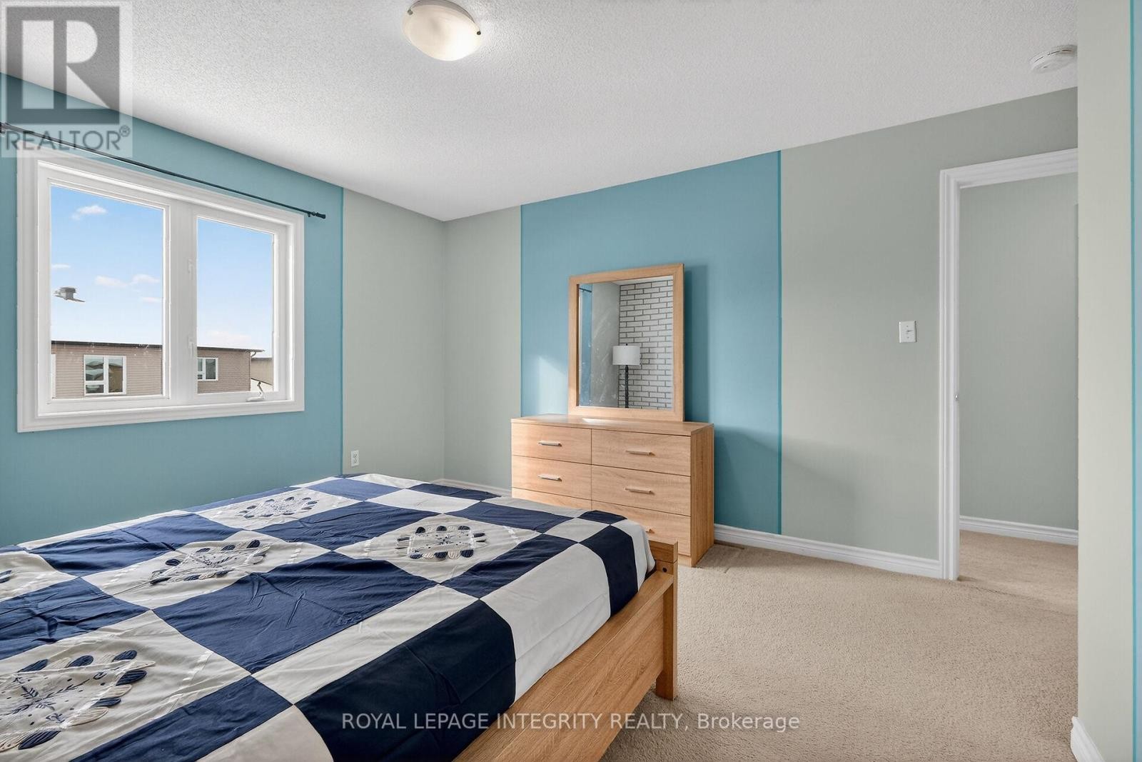 












281 STERLING AVENUE

,
Clarence-Rockland,




Ontario
K4K0H9

