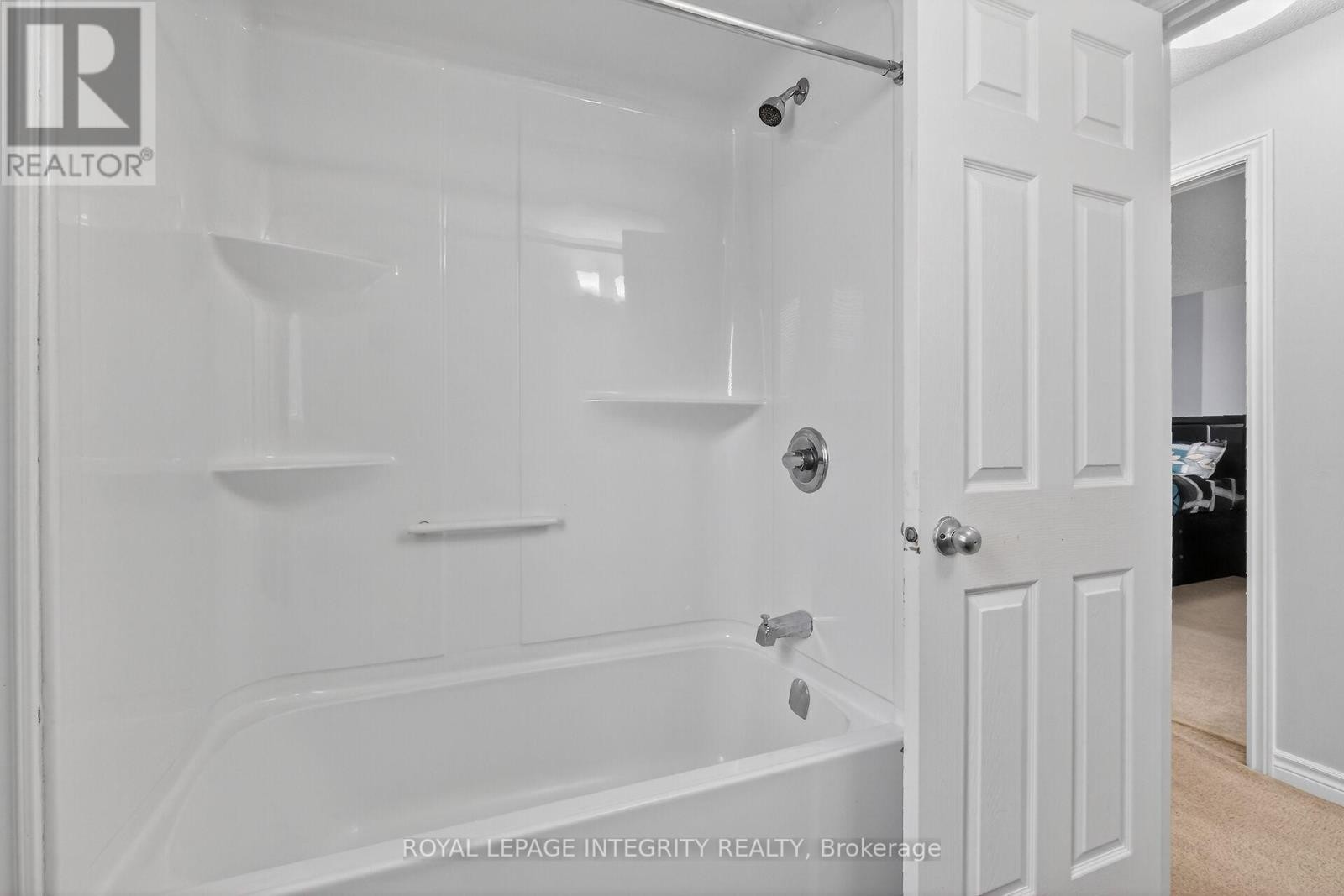 












281 STERLING AVENUE

,
Clarence-Rockland,




Ontario
K4K0H9

