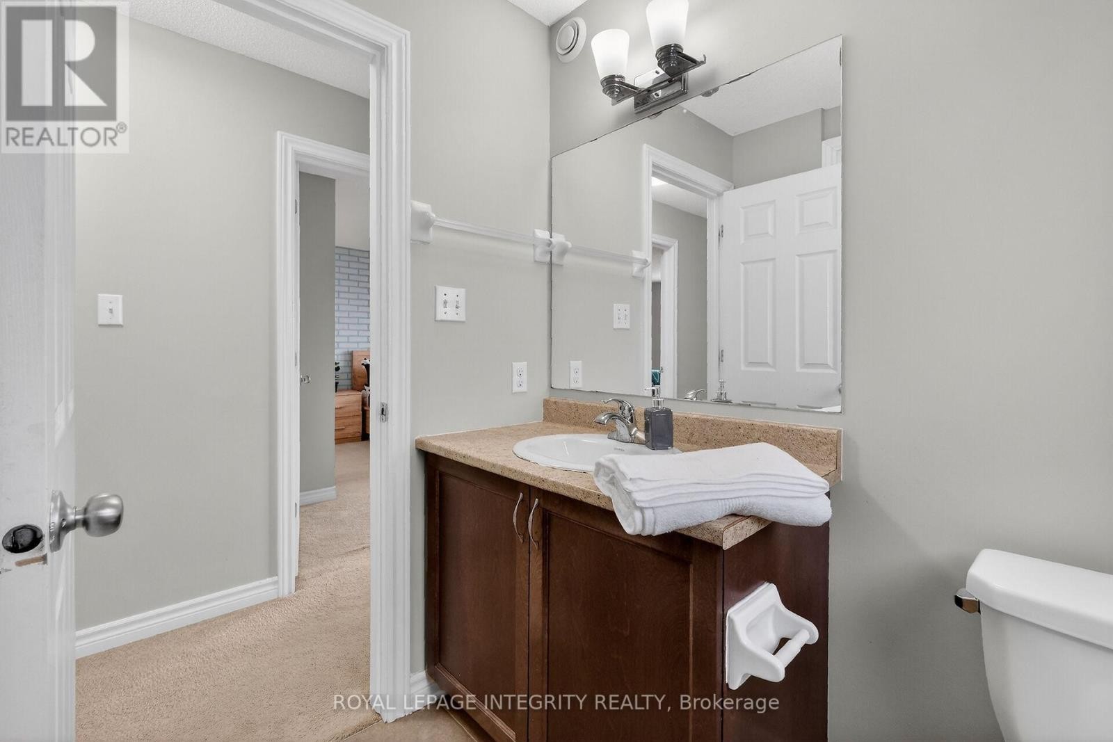 












281 STERLING AVENUE

,
Clarence-Rockland,




Ontario
K4K0H9

