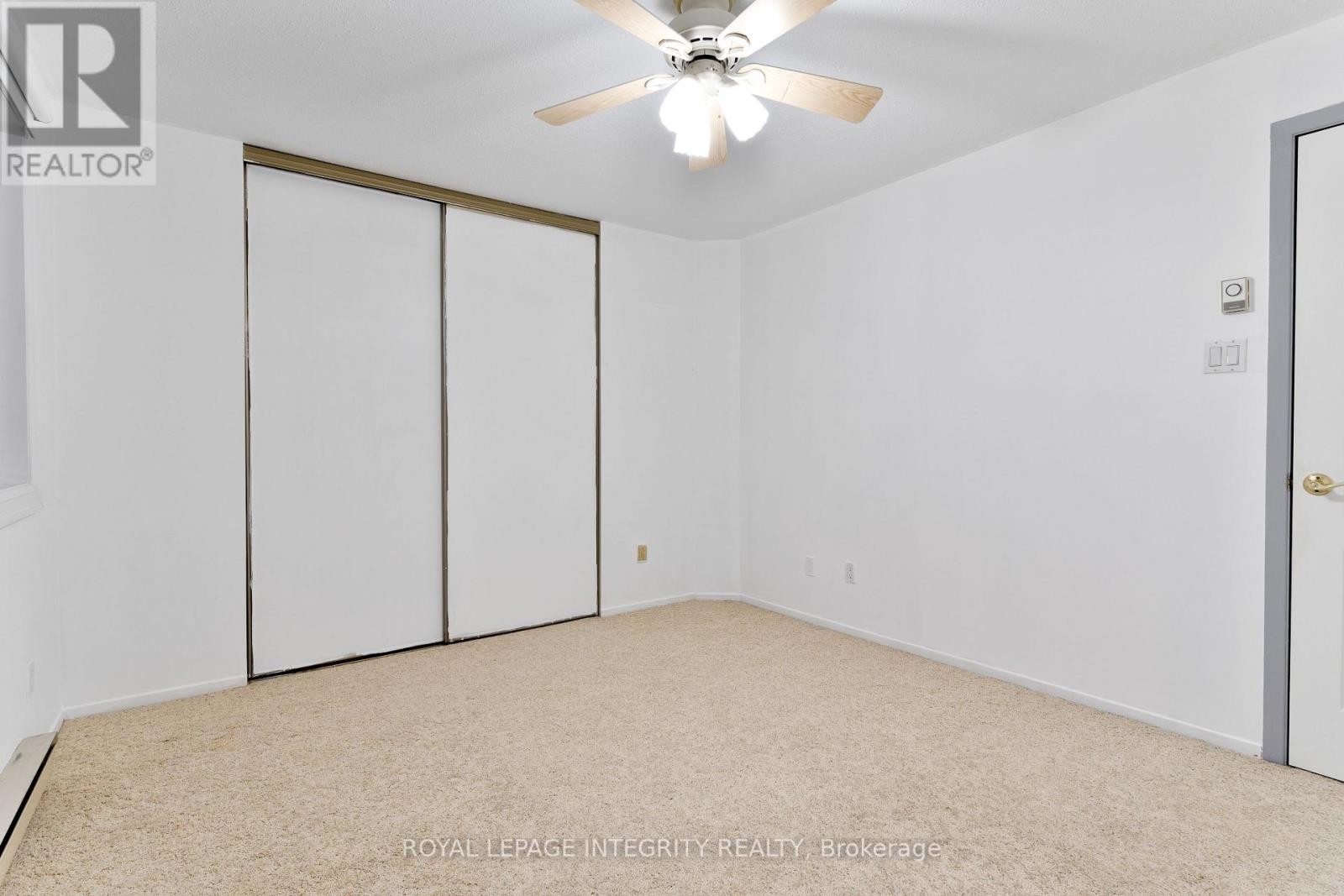 












406 - 270 BRITTANY DRIVE

,
Ottawa,




Ontario
K1K4M3

