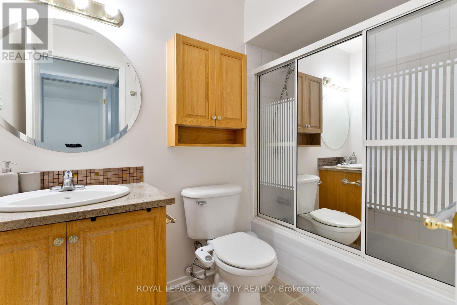 












406 - 270 BRITTANY DRIVE

,
Ottawa,




Ontario
K1K4M3

