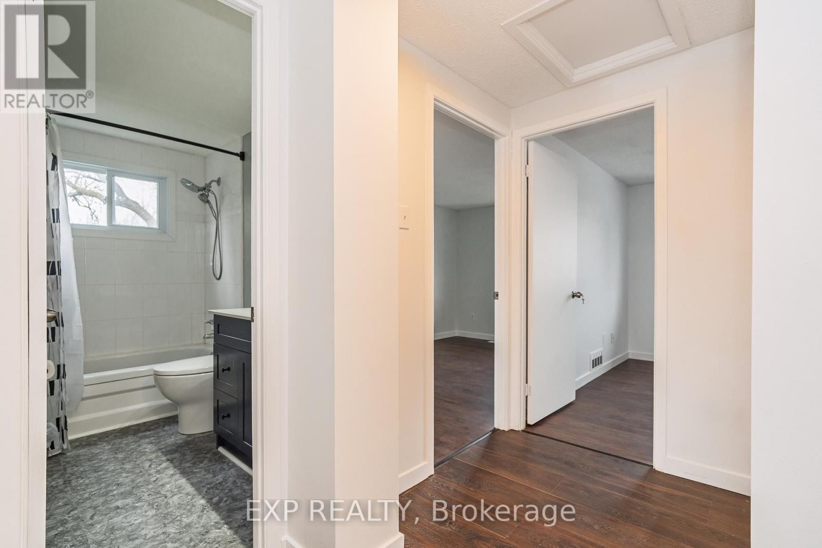 












1364 ST. JEAN STREET

,
Ottawa,




Ontario
K1C2E6

