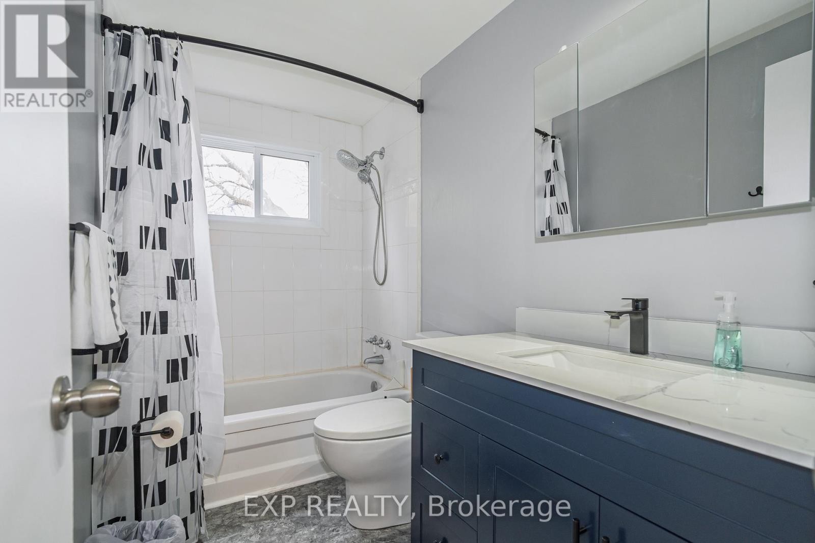 












1364 ST. JEAN STREET

,
Ottawa,




Ontario
K1C2E6

