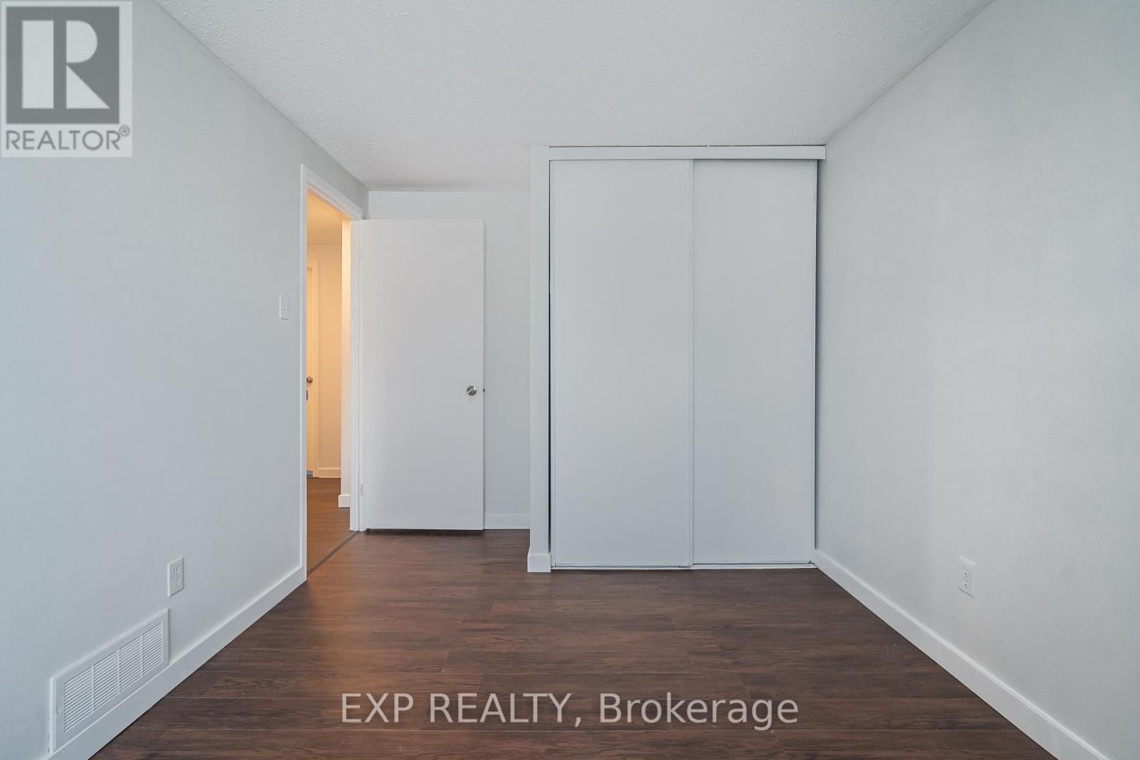 












1364 ST. JEAN STREET

,
Ottawa,




Ontario
K1C2E6

