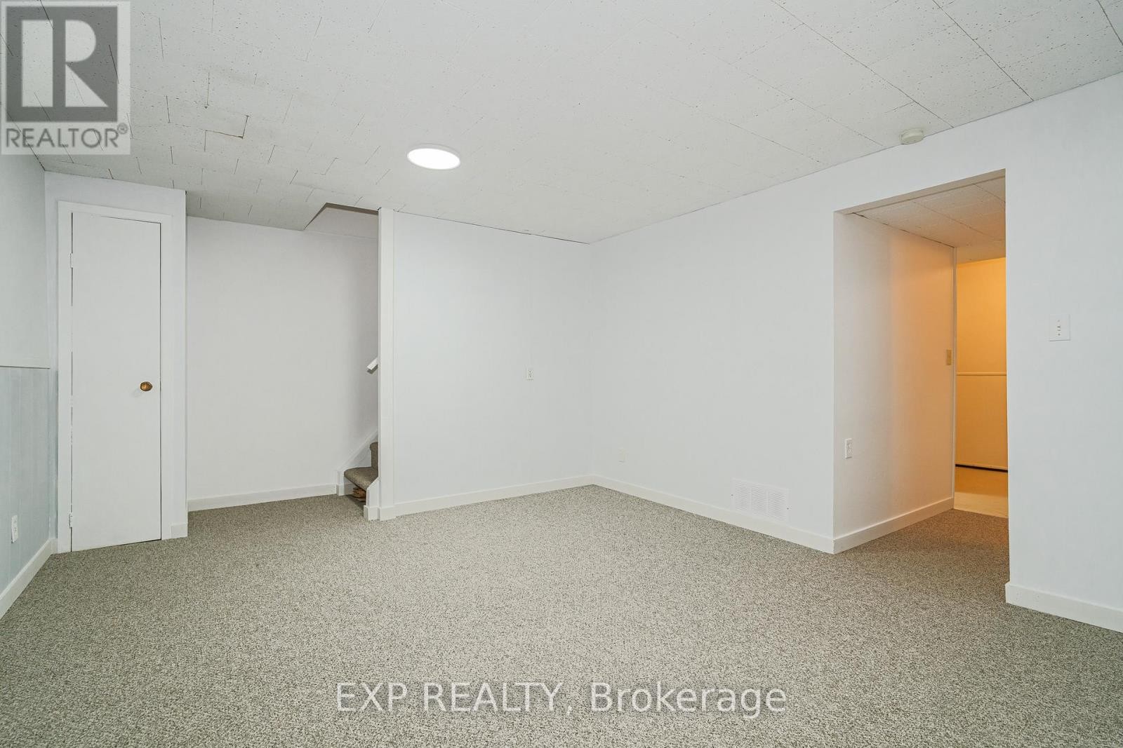 












1364 ST. JEAN STREET

,
Ottawa,




Ontario
K1C2E6

