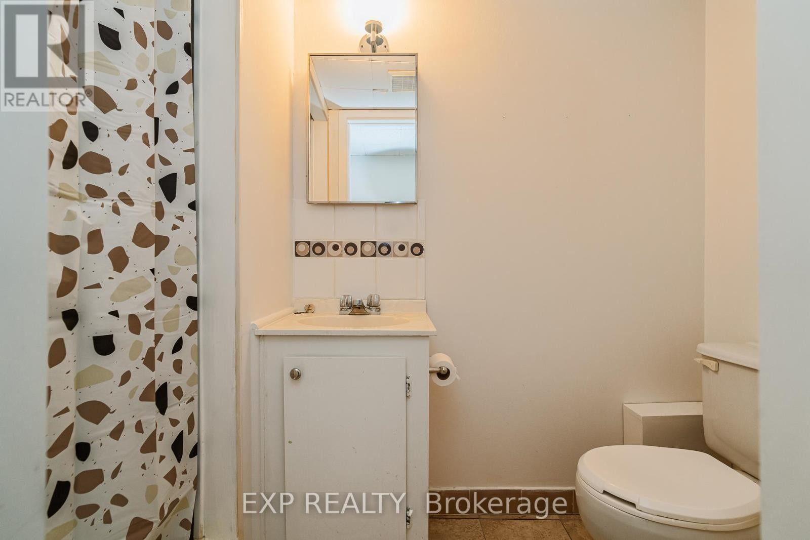 












1364 ST. JEAN STREET

,
Ottawa,




Ontario
K1C2E6

