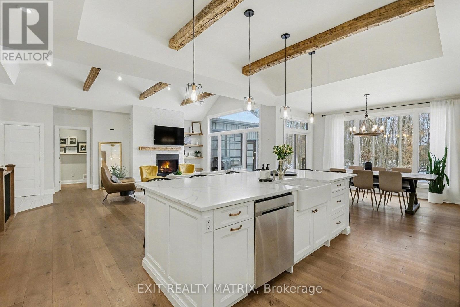 












1772 GROVES ROAD

,
Russell,




Ontario
K4R1E5

