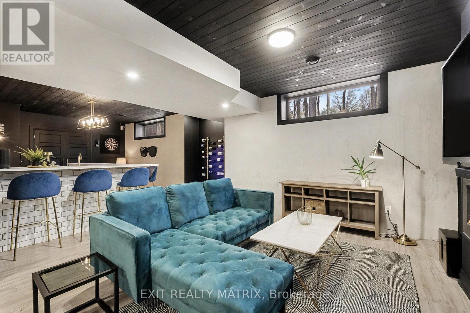 












1772 GROVES ROAD

,
Russell,




Ontario
K4R1E5

