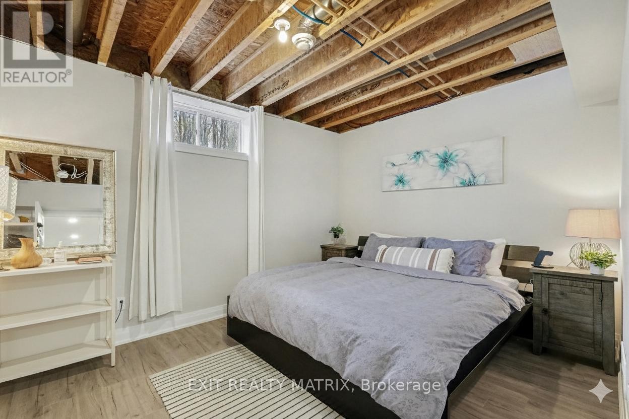 












1772 GROVES ROAD

,
Russell,




Ontario
K4R1E5

