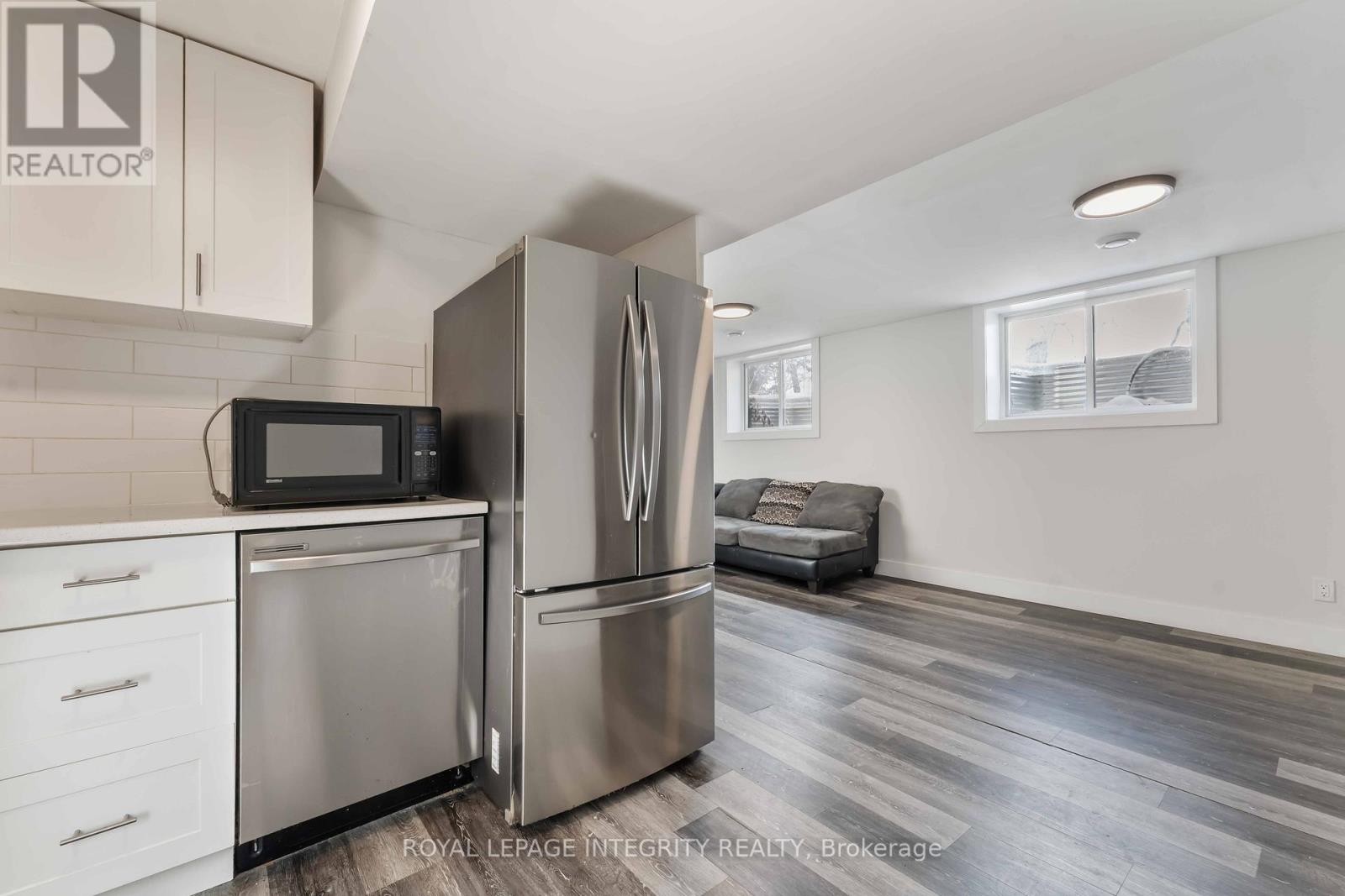 












B - 35 SHERRY LANE

,
Ottawa,




Ontario
K2G3L4

