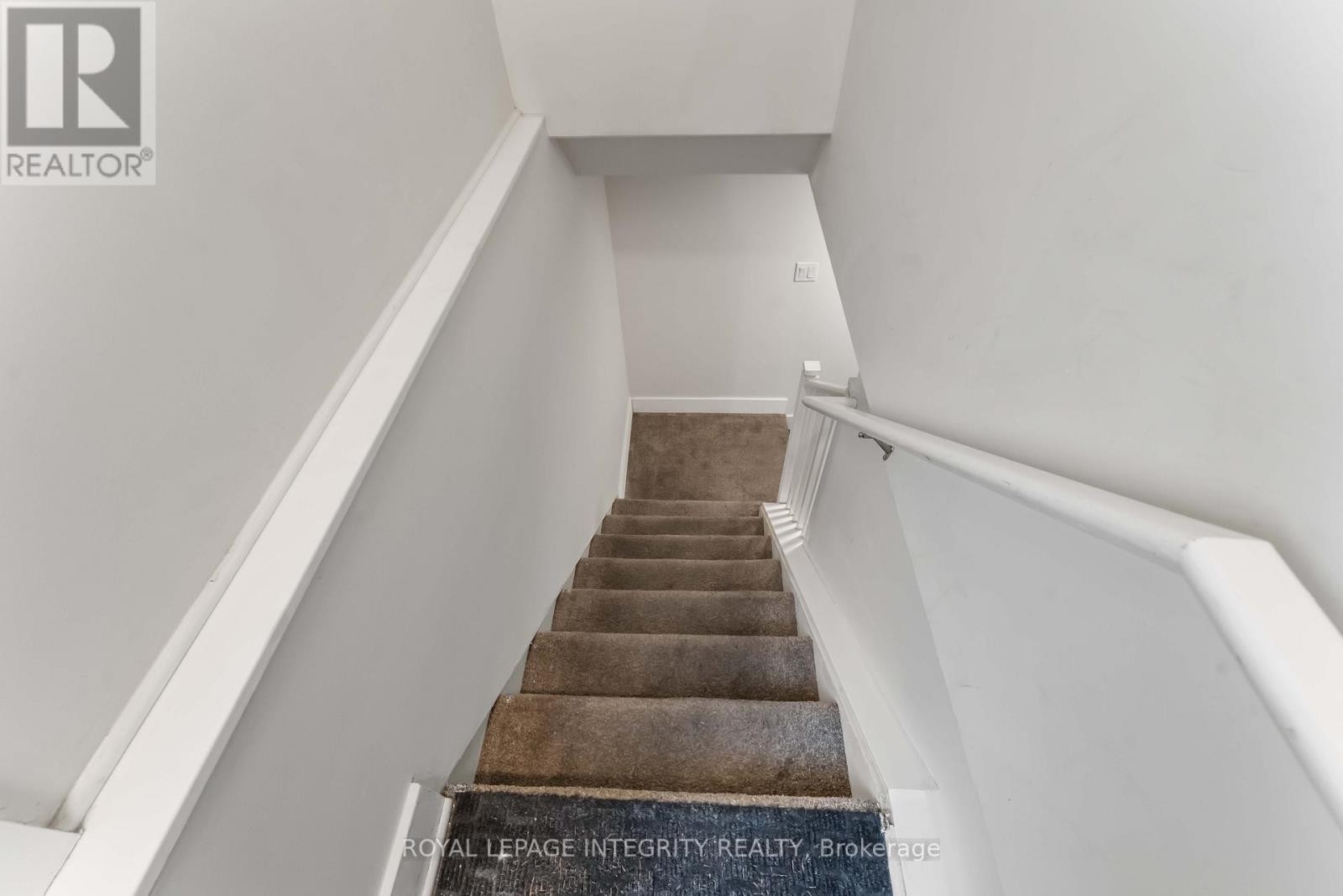 












B - 35 SHERRY LANE

,
Ottawa,




Ontario
K2G3L4

