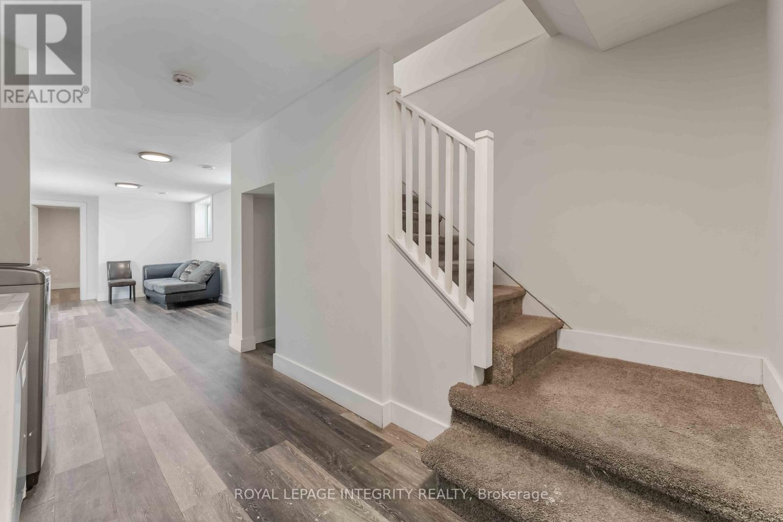 












B - 35 SHERRY LANE

,
Ottawa,




Ontario
K2G3L4

