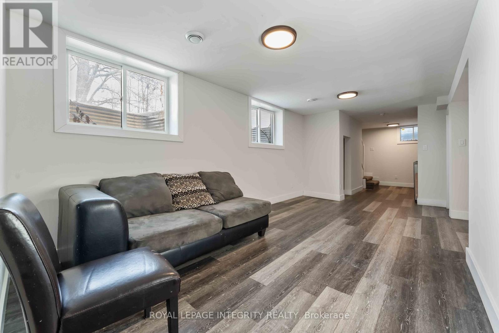 












B - 35 SHERRY LANE

,
Ottawa,




Ontario
K2G3L4

