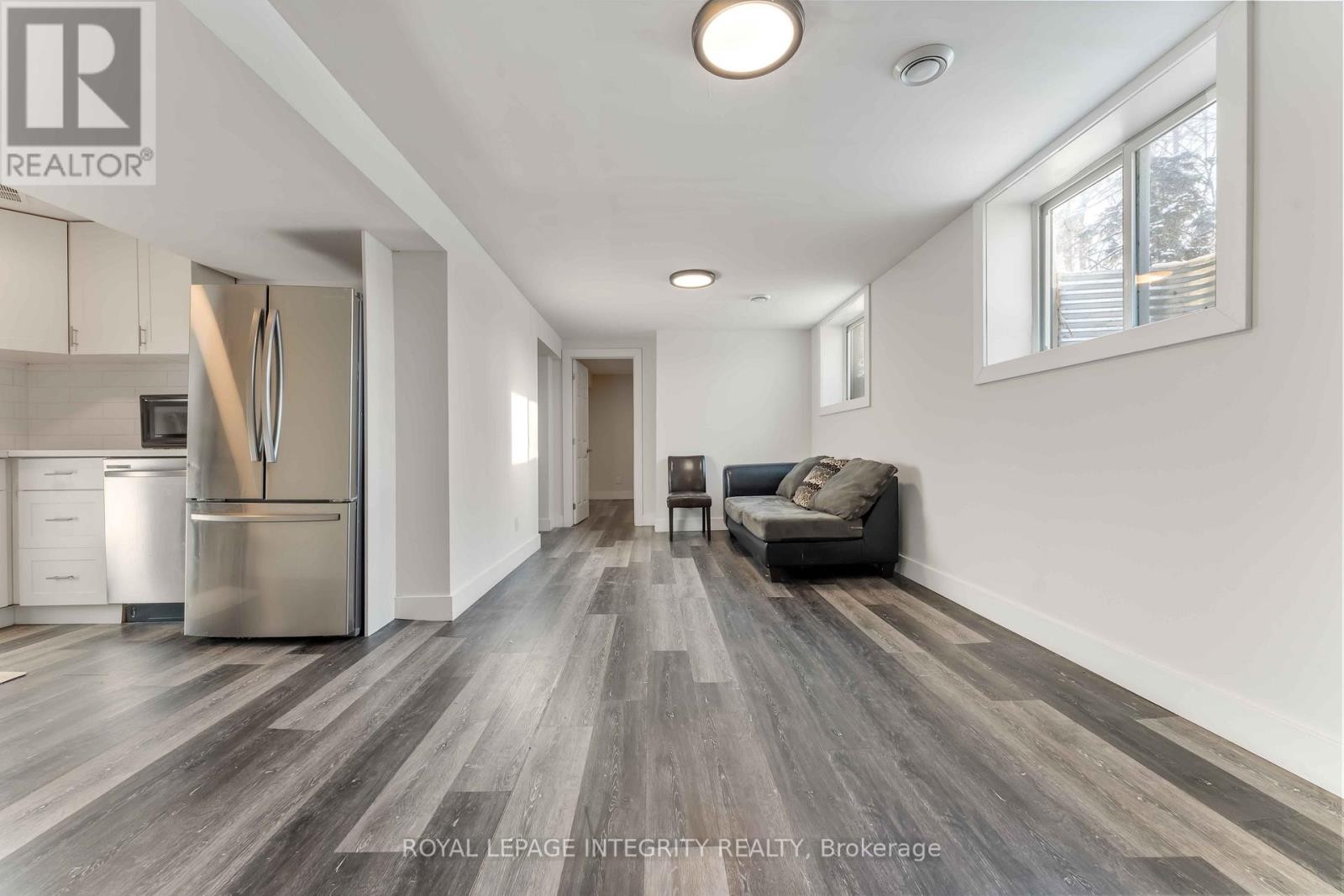 












B - 35 SHERRY LANE

,
Ottawa,




Ontario
K2G3L4

