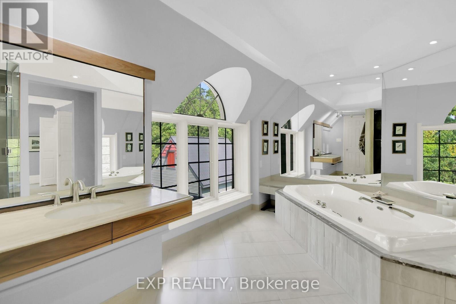 












3554 VAUGHAN SIDE ROAD

,
Ottawa,




Ontario
K0A1L0

