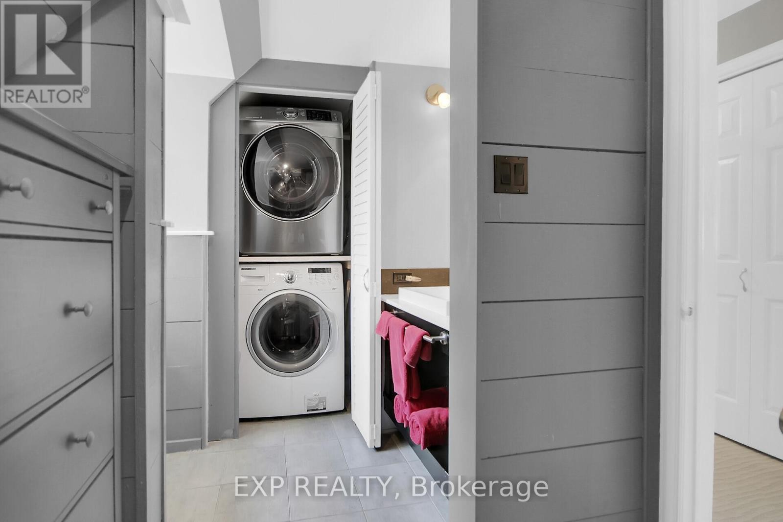 












3554 VAUGHAN SIDE ROAD

,
Ottawa,




Ontario
K0A1L0

