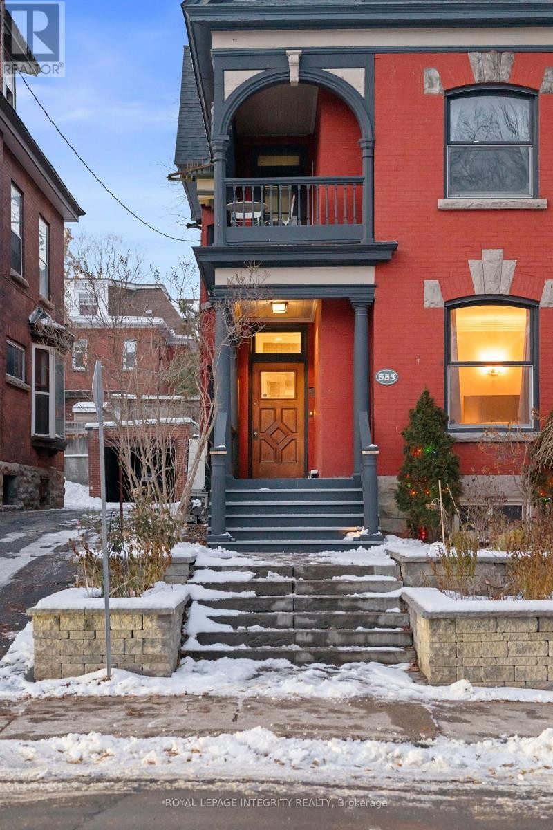 












553 GILMOUR STREET

,
Ottawa,




Ontario
K1R5L5

