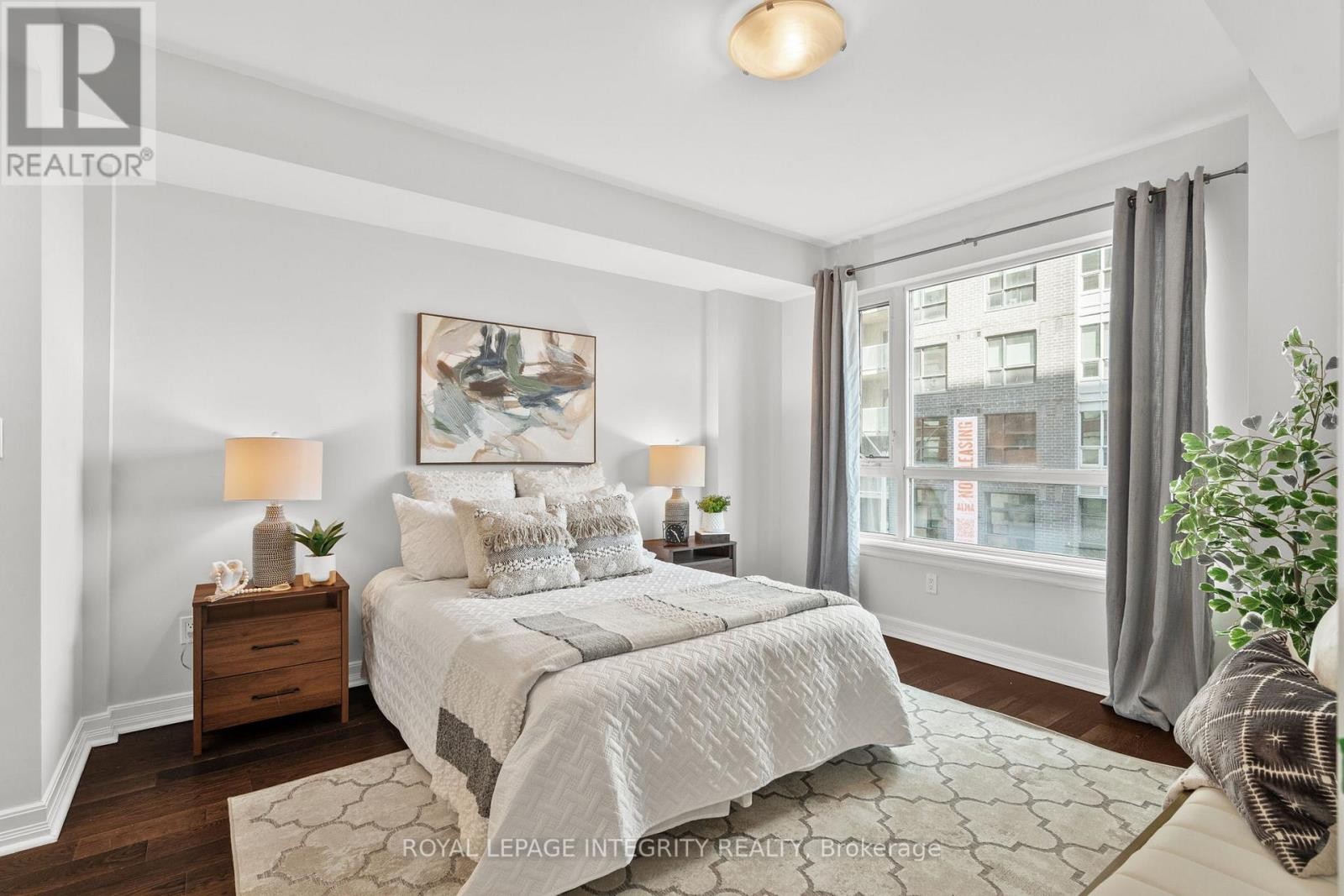 












309 - 200 BESSERER STREET N

,
Ottawa,




Ontario
K1N0A7

