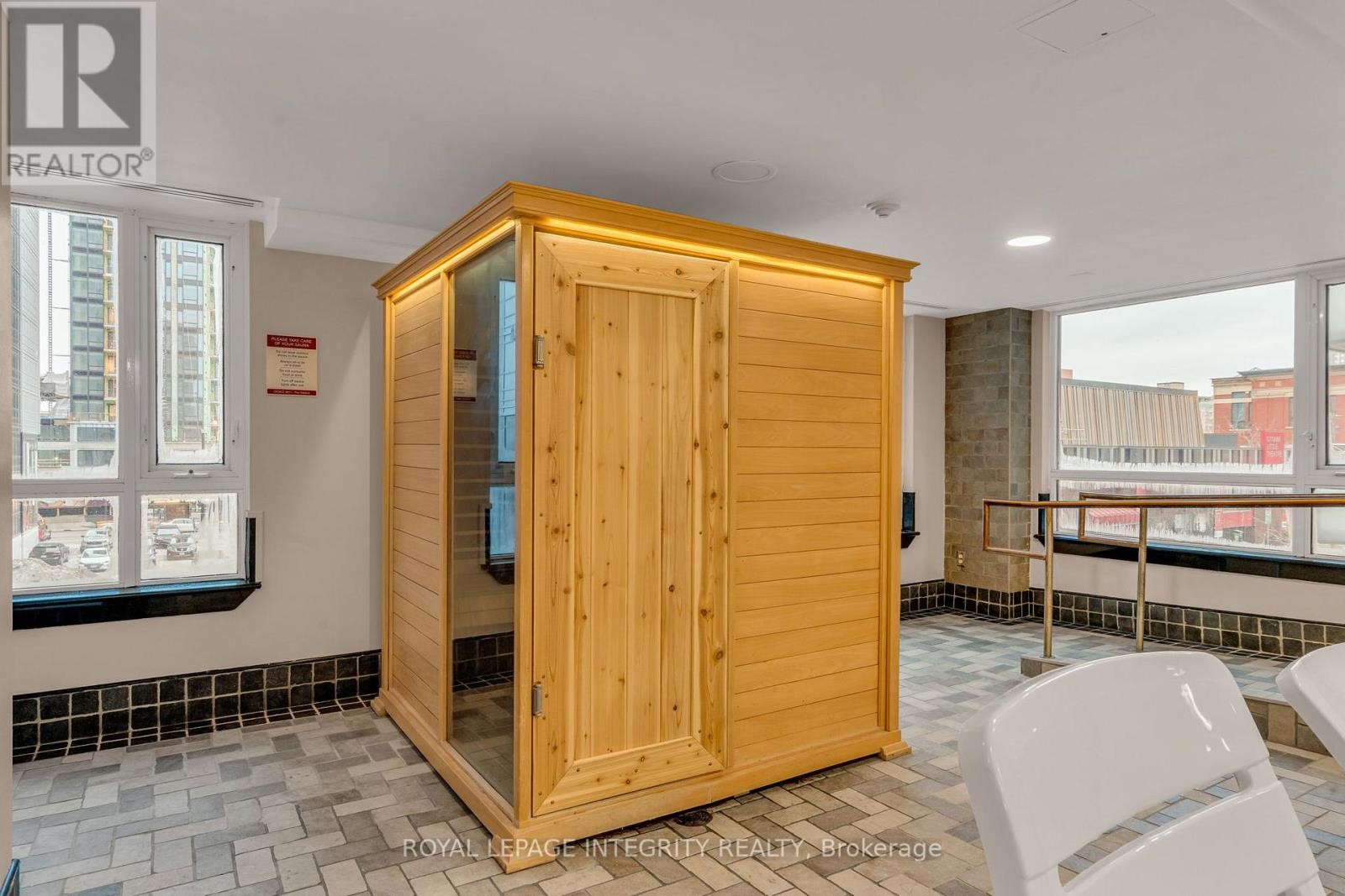 












309 - 200 BESSERER STREET N

,
Ottawa,




Ontario
K1N0A7

