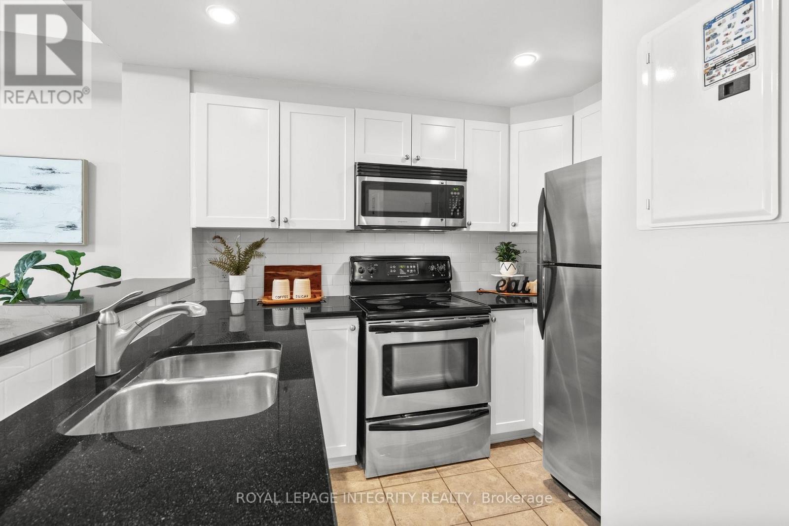 












309 - 200 BESSERER STREET N

,
Ottawa,




Ontario
K1N0A7

