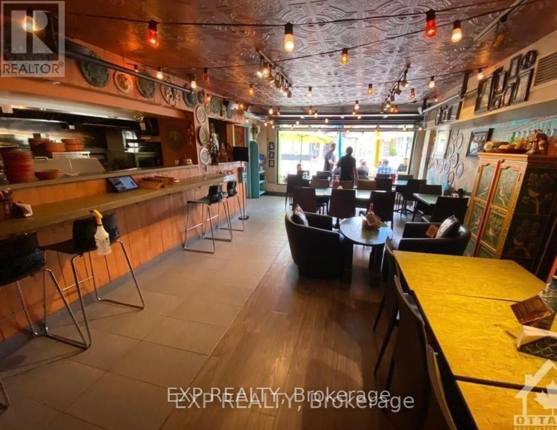 












1079 WELLINGTON STREET W

,
Ottawa,




Ontario
K1Y2Y2

