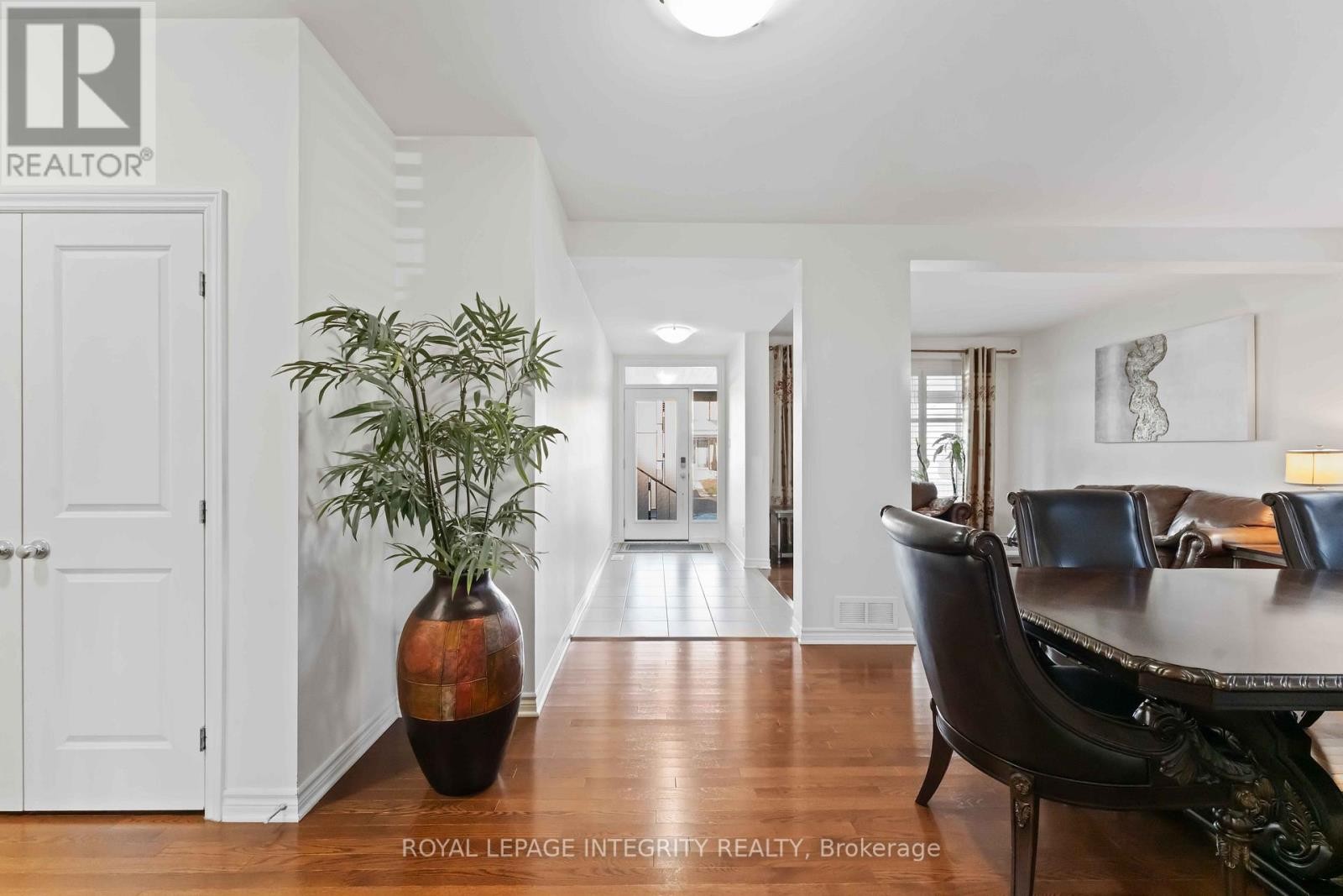 












561 EGRET WAY

,
Ottawa,




Ontario
K2J0E3

