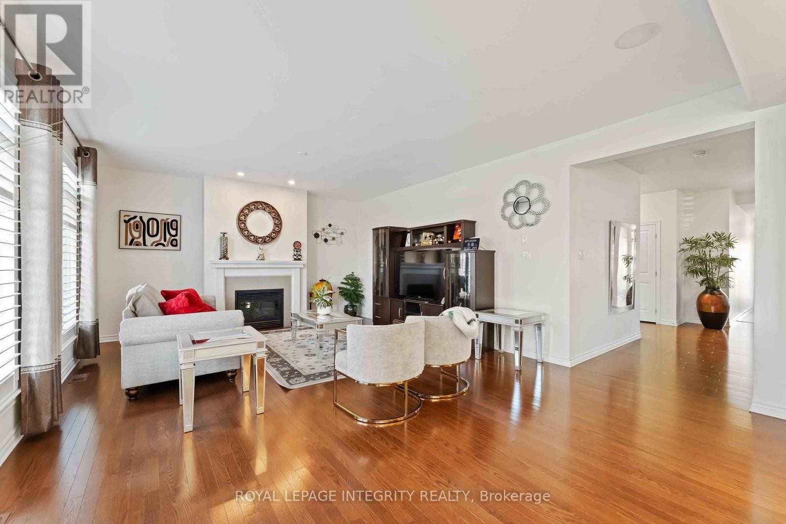 












561 EGRET WAY

,
Ottawa,




Ontario
K2J0E3

