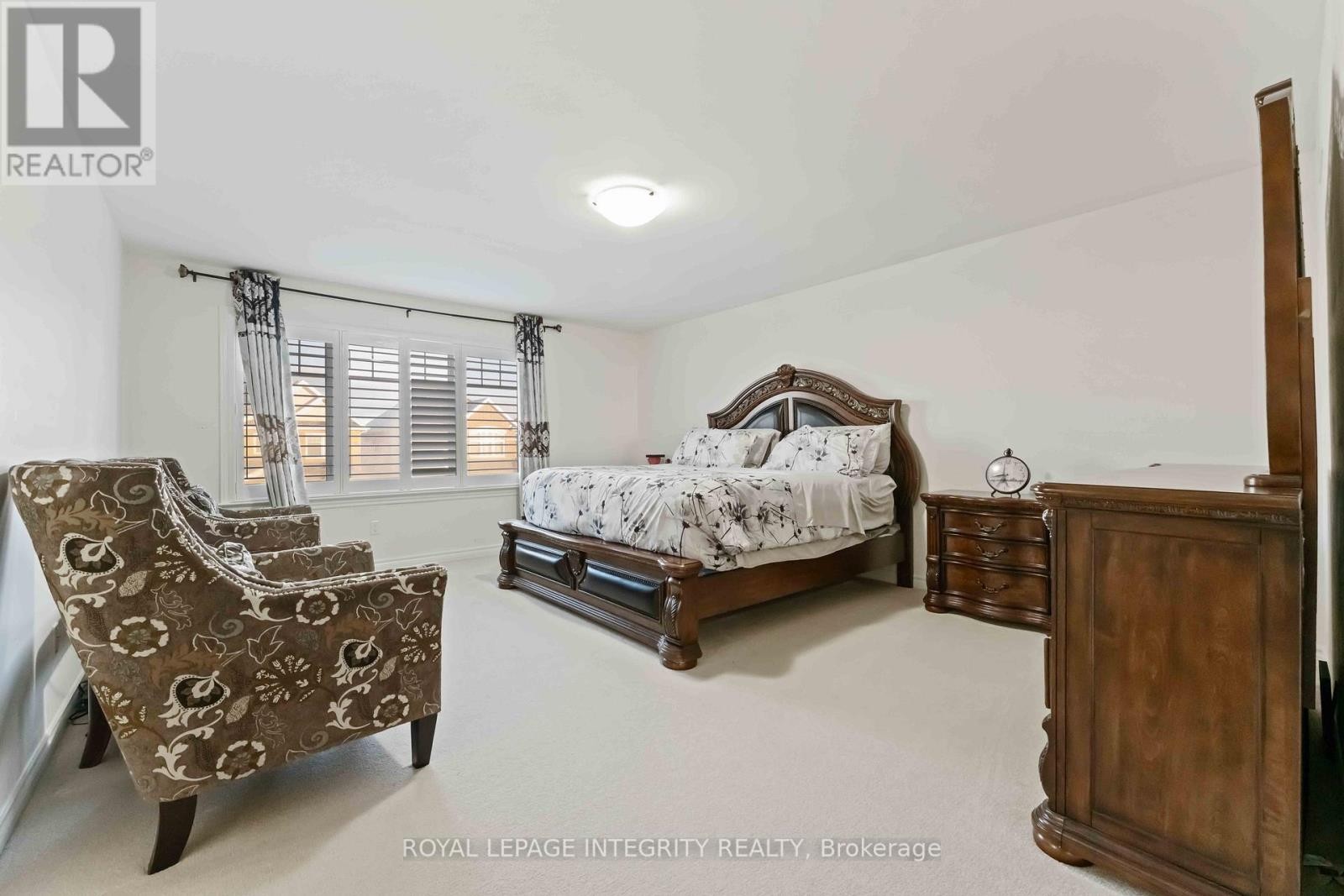 












561 EGRET WAY

,
Ottawa,




Ontario
K2J0E3

