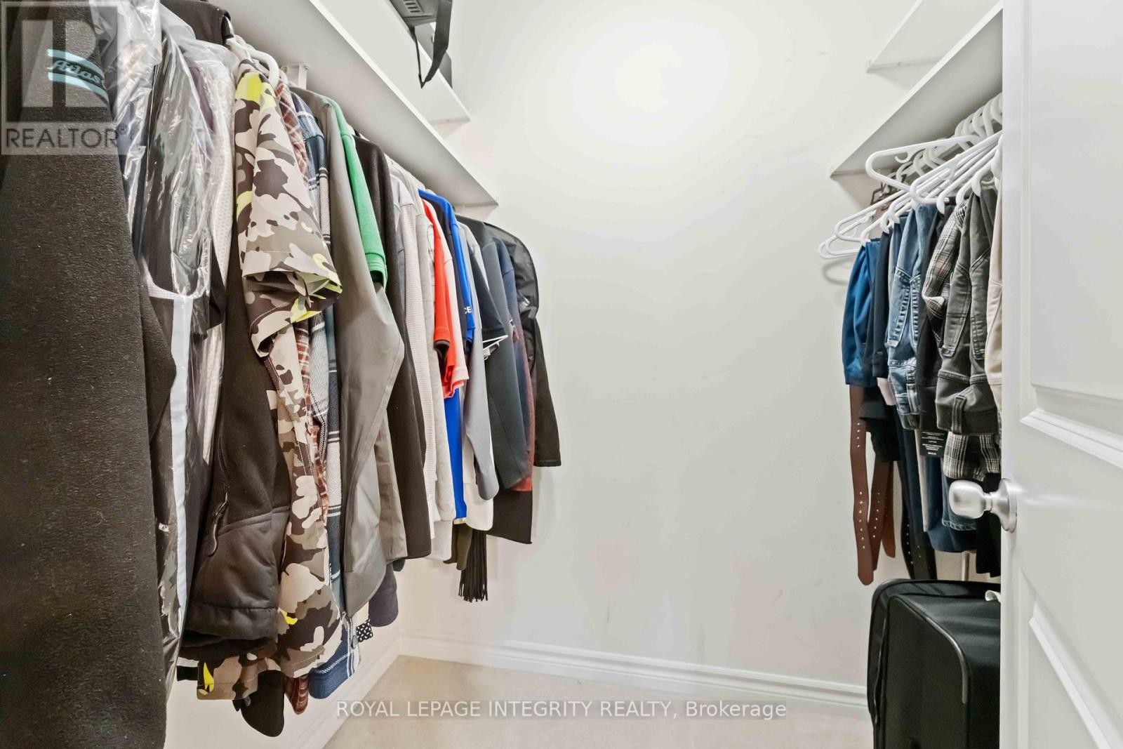 












561 EGRET WAY

,
Ottawa,




Ontario
K2J0E3

