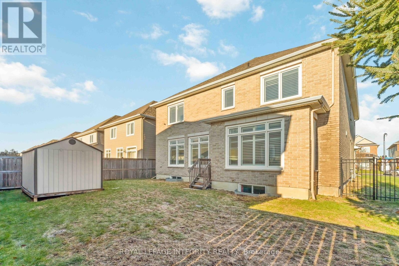 












561 EGRET WAY

,
Ottawa,




Ontario
K2J0E3

