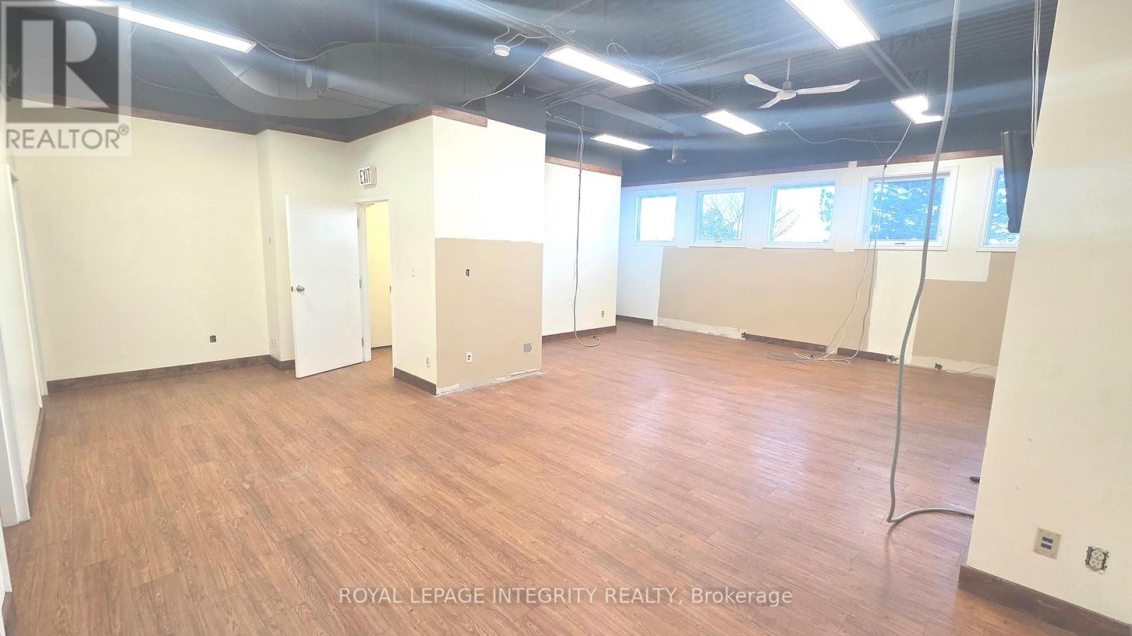 












A4 - 2285 ST LAURENT BOULEVARD

,
Ottawa,




Ontario
K1G4Z4

