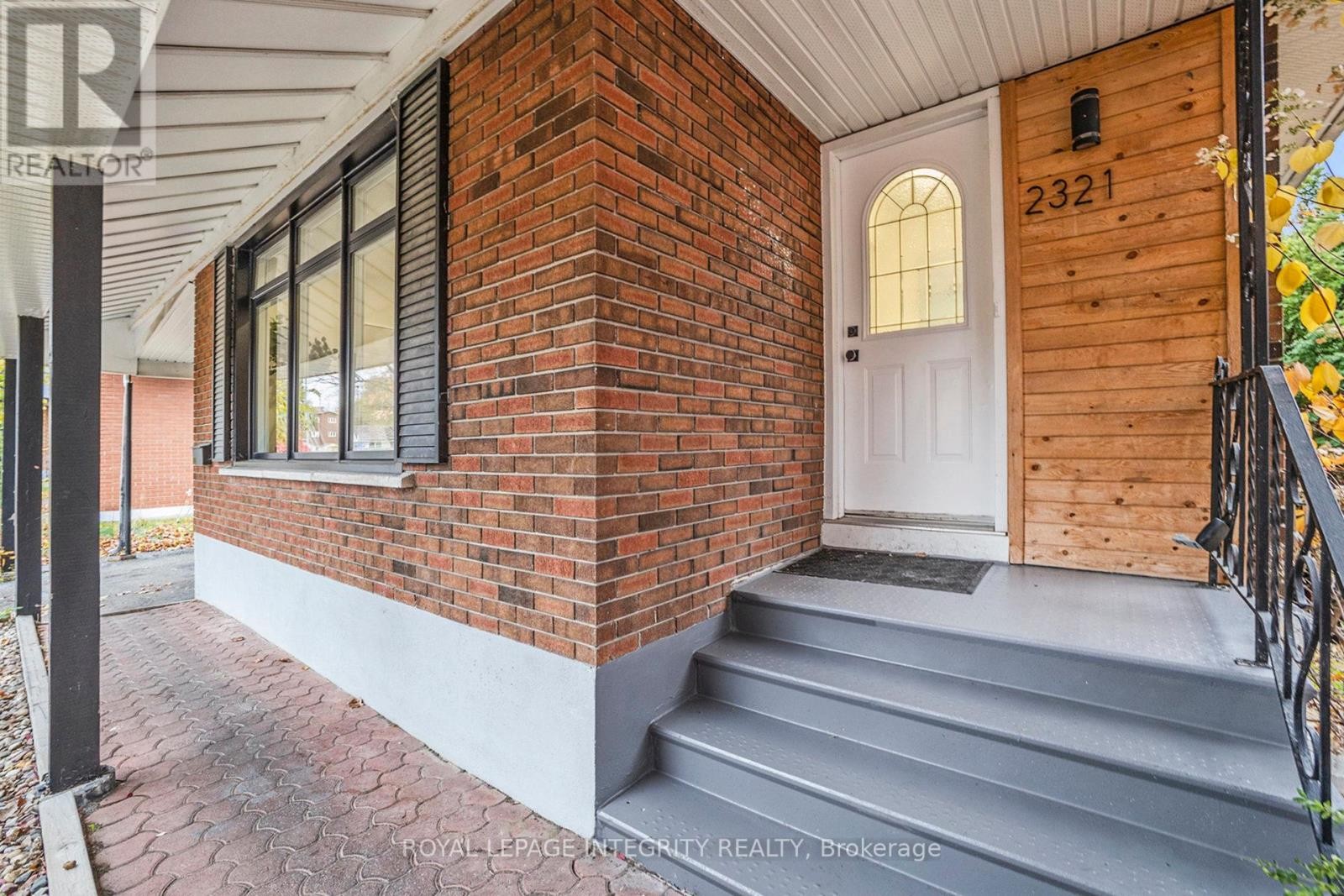 












2321 KAY STREET

,
Ottawa,




Ontario
K2C1J6

